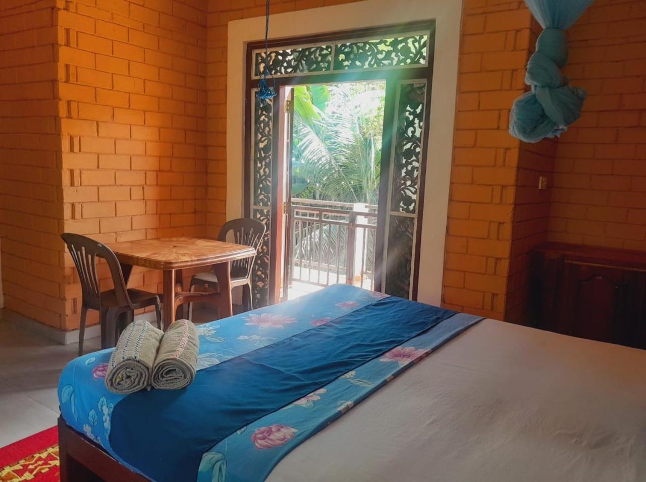 Laliz Bed & Breakfast กอลล์ ภายนอก รูปภาพ